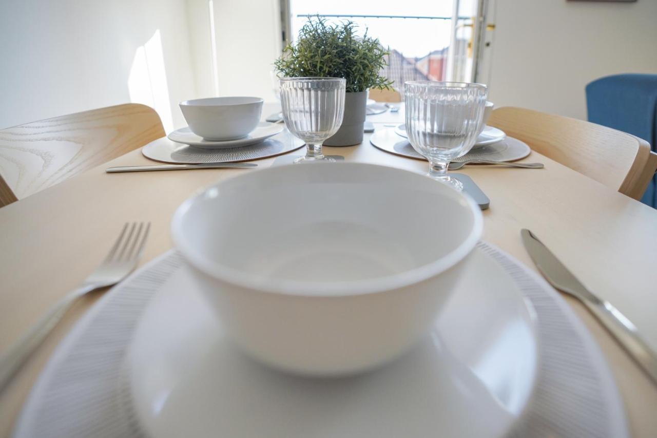 Stylish Apartment With Private Parking คาร์ดิฟฟ์ ภายนอก รูปภาพ
